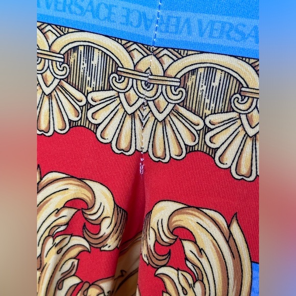 Versace Heritage Print Ankle Crop Leggings - Picture 10 of 16